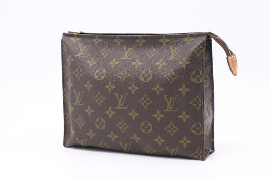 Louis Vuitton Toiletry 26 in Monogram Canvas