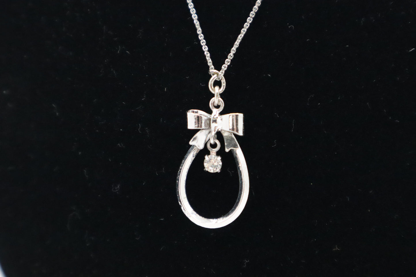 Dior Oval Bow Necklace