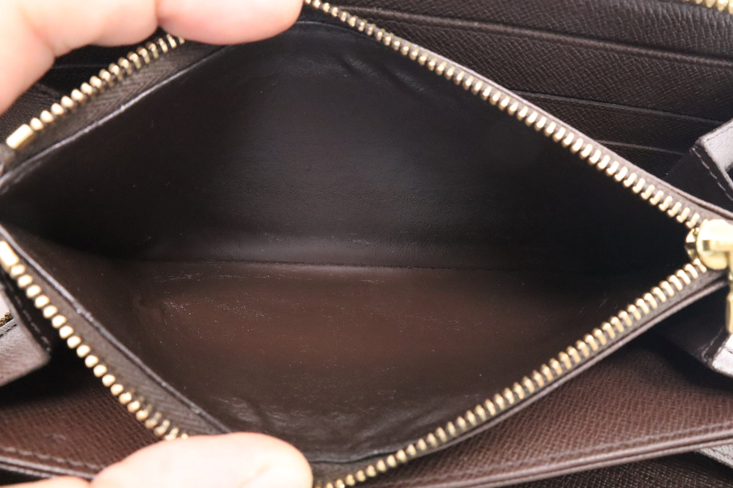 Louis Vuitton Long Zippy Wallet in Daimer Ebene