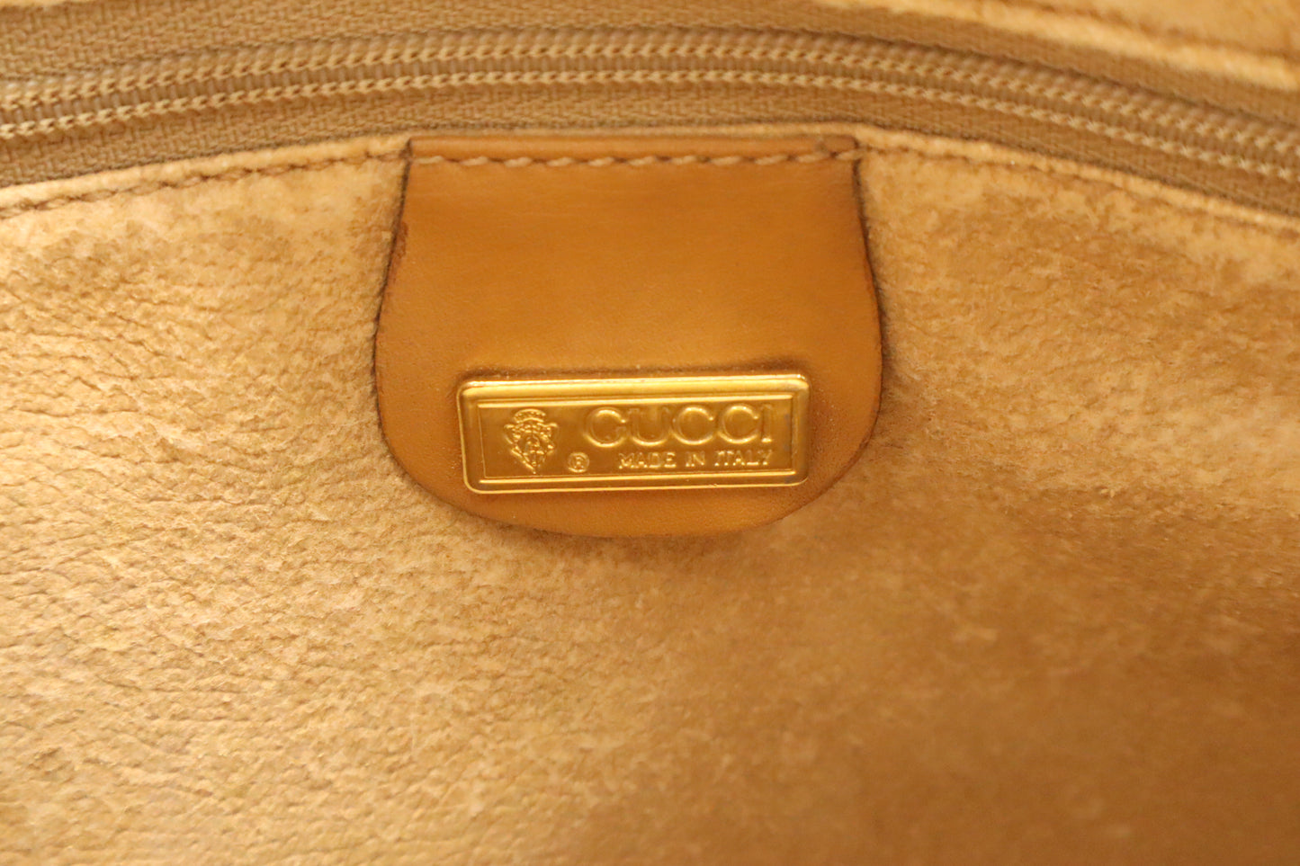 Gucci Shoulder Bag in Brown GG Canvas