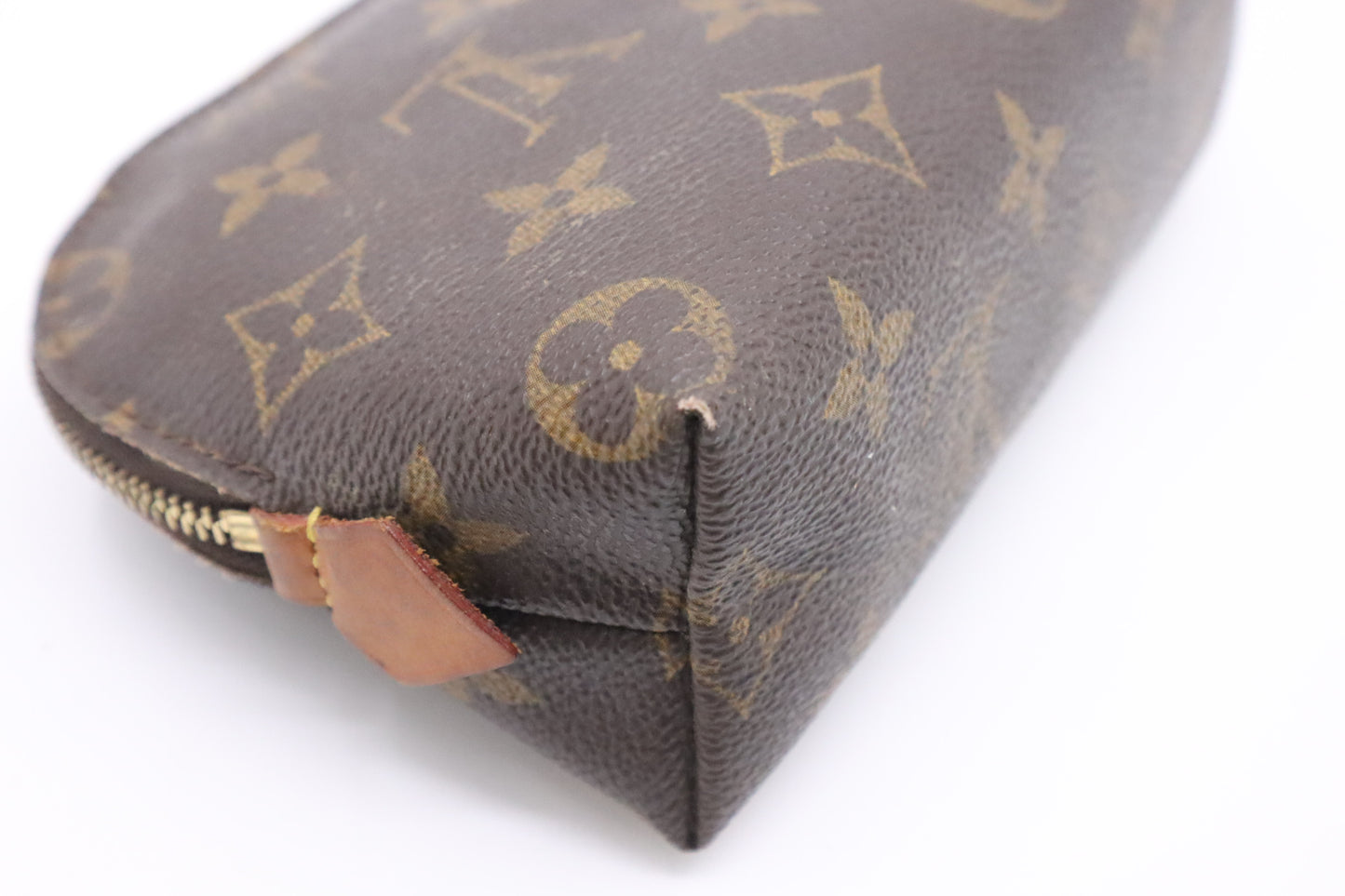 Louis Vuitton Pochette Cosmetics PM in Monogram Canvas